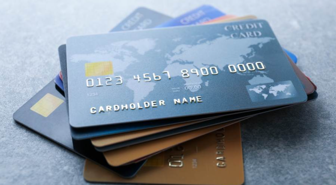 إيقاف خدمات بسبب بطاقة ائتمانية