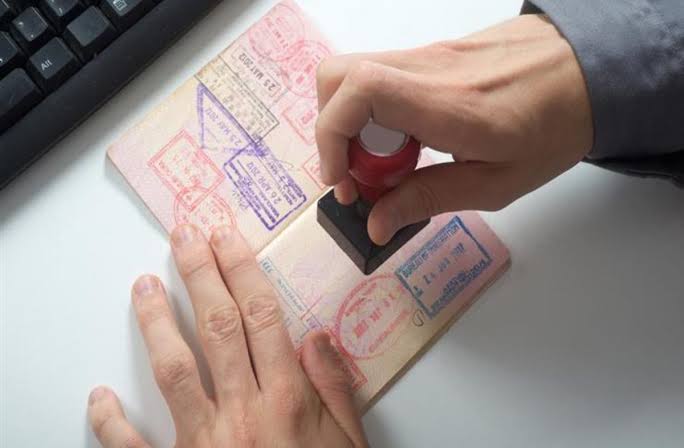 الاستعلام عن تأشيرة عمل برقم الجواز