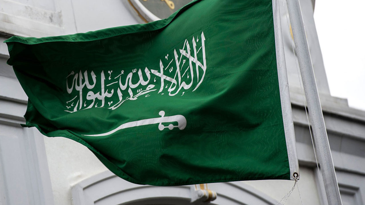 توطين أنشطة البريد ونقل الطرود