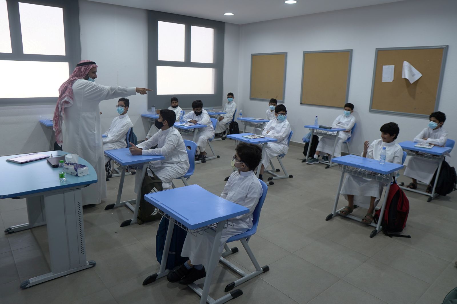 عدد ايام الدراسة في السعودية