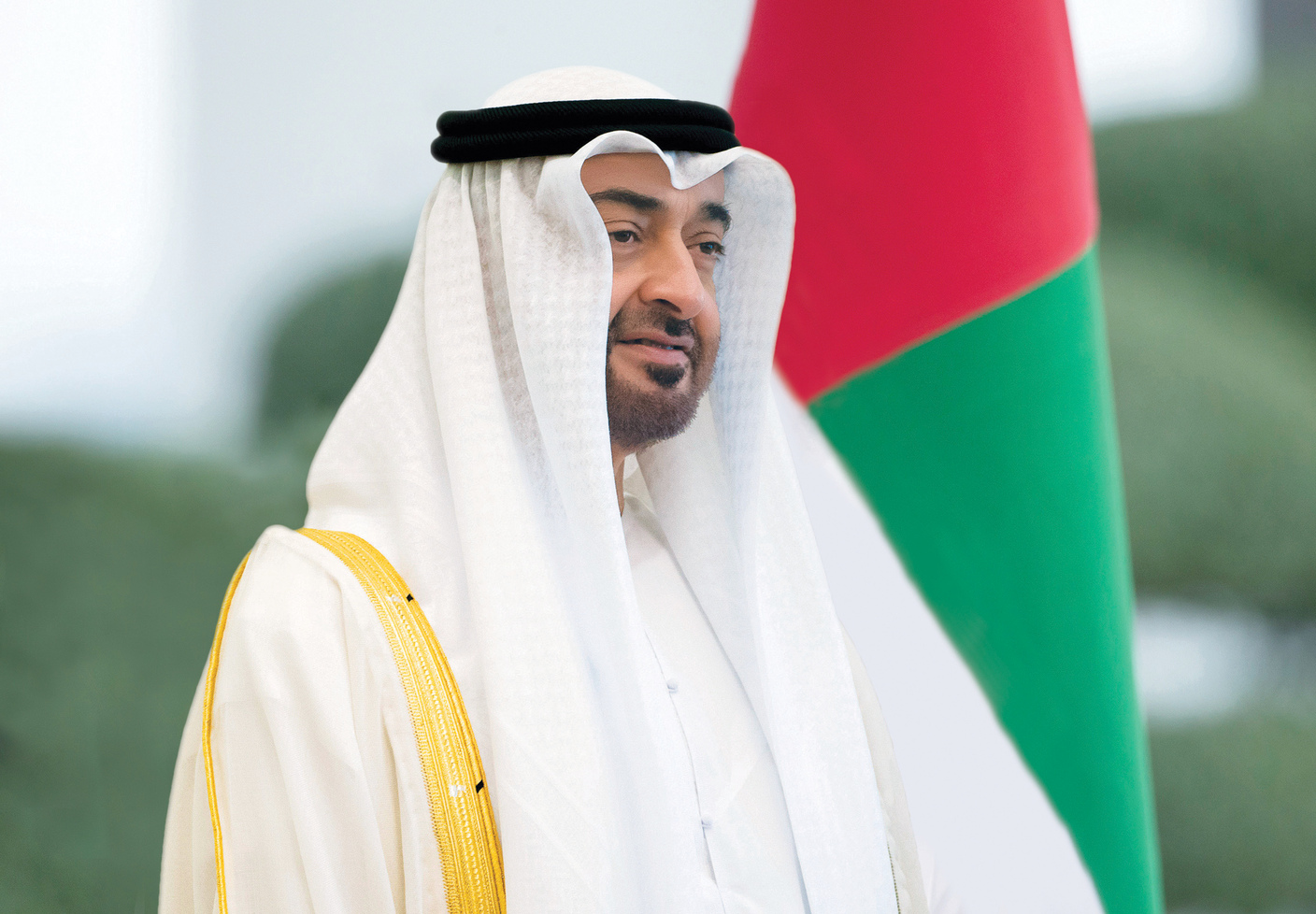 طلب مساعدة مالية من الشيخ محمد بن زايد